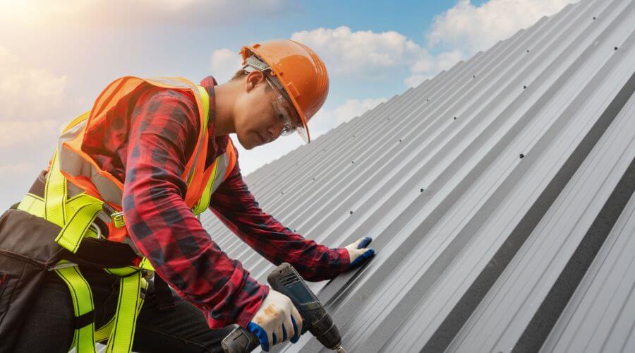Owens Corning roofing contractor in Curtis, MI